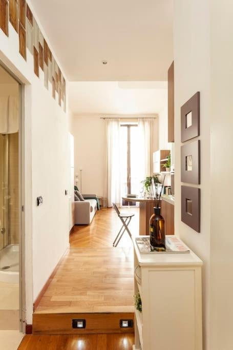 Duomo-san Babila-tribunale Wifi-netflix Appartement *