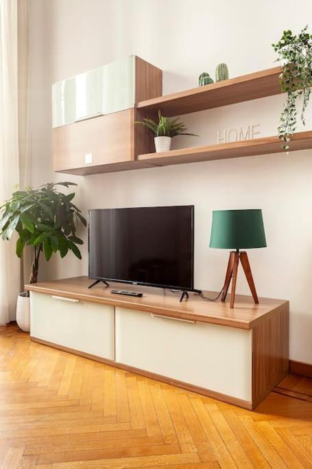 Duomo-san Babila-tribunale Wifi-netflix Appartement